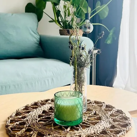 Zweibettzimmer Mit Gemeinschaftsbad-,kueche & Wohnzimmer